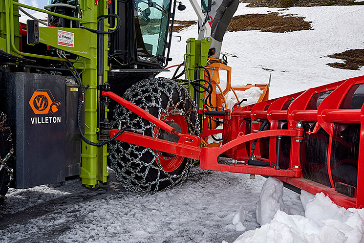 Détail de l'avant du Class Xerion 4000